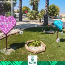 La Rotonda de la Diversidad de Camas incorpora su nueva rotulación