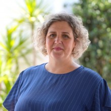 Clara Monrobé, alcaldesa de Bollullos de la Mitación: “Hemos pasado de no tener Pabellón a disponer de uno de los mejores equipados de la comarca”