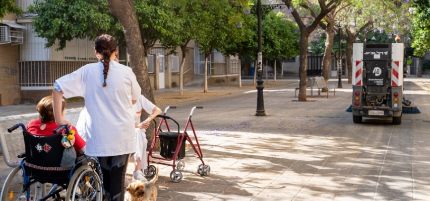 El Ayuntamiento de Mairena inicia la reurbanización del paseo peatonal entre los conjuntos 1 y 7 de Ciudad Aljarafe