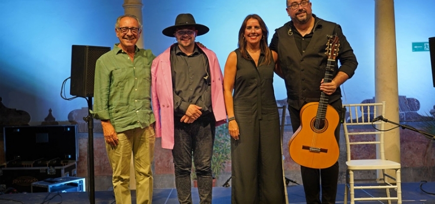 El Perrete conquista al público de la XLVI Noche Flamenca Ecijana en una brillante noche dedicada a Pepe Marchena