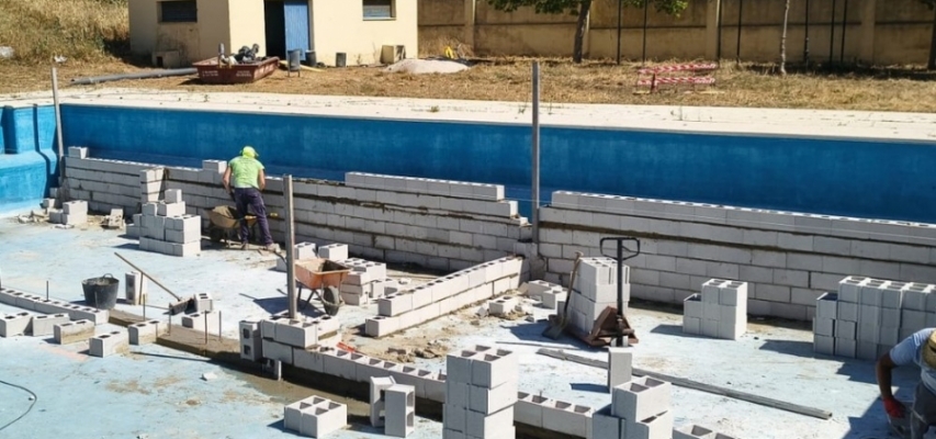 Las obras de reforma de la Piscina Municipal “El Cañuelo” avanzan a buen ritmo en Gelves