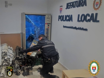 Detenidos por la Polic&iacute;a Local de Castilleja de la Cuesta dos personas por robo