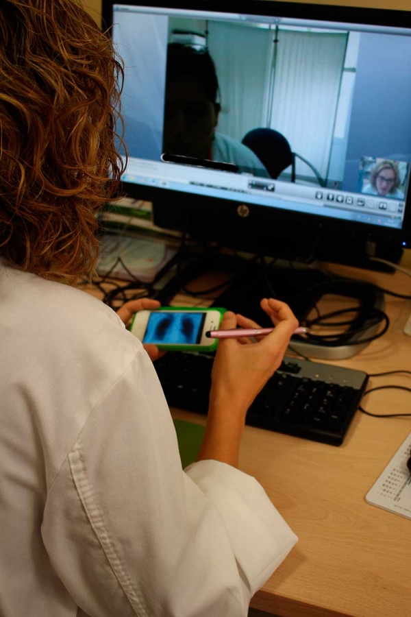 El Hospital San Juan de Dios del Aljarafe realiza m&aacute;s de 15.850 consultas no presenciales desde el inicio del estado de alarma