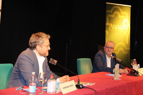 M&aacute;ximo Huerta inaugura la Feria del Libro de Bormujos con un recuerdo de su infancia