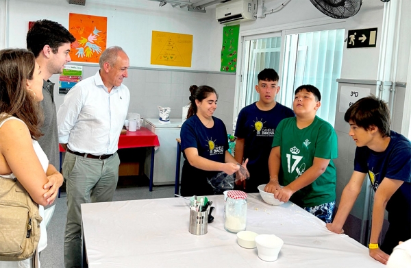 El Ayuntamiento de Tomares pone en marcha 22 campus y 9 escuelas deportivas municipales para ayudar a las familias a conciliar la vida laboral y familiar en verano