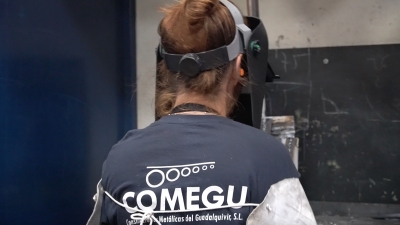 Comegu reivindica en el 8M el papel de la mujer en la industria y anima a romper barreras en profesiones técnicas