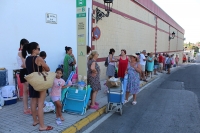 M&aacute;s de un centenar de ginenses pusieron rumbo a la playa de &lsquo;El Palmar&rsquo; gracias a &lsquo;Los jueves al Sol&rsquo; 2024
