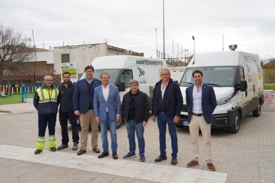 Surtruck entrega dos hidrolimpiadores eléctricos con tecnología sostenible para reforzar el mantenimiento viario de Mairena del Aljarafe