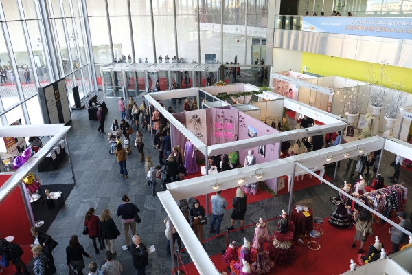 La moda flamenca m&aacute;s internacional re&uacute;ne en FIBES a m&aacute;s de 70.000 personas del 7 al 10 de Febrero