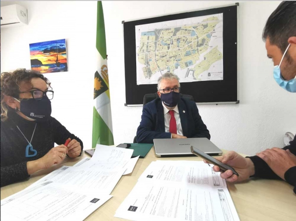 Bormujos amplia su dotaci&oacute;n inform&aacute;tica con m&aacute;s de 40.000 Euros del Plan contigo