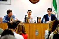 Alejandra Moyano Ballesteros presenta en Tomares su libro &ldquo;Te Entiendo&rdquo;