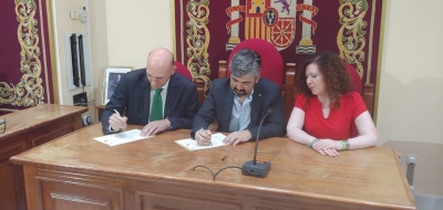 El Ayuntamiento de Coria del R&iacute;o firma un convenio con el Centro de Estudios Andaluces para ampliar el Fondo Blas Infante