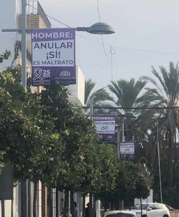 El ayuntamiento de Salteras lamenta que el IAM pida retirar su logotipo de la campa&ntilde;a contra la violencia de g&eacute;nero que esta entidad respalda a trav&eacute;s del centro de informaci&oacute;n a la mujer