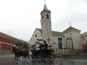 La elegancia y la belleza de los enganches vuelven a Gines con el  II Concurso de Tradici&oacute;n en la Par&aacute;