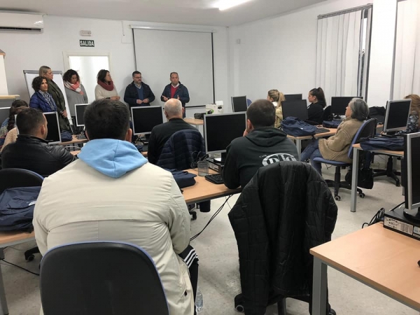 15 desempleados de La Algaba, beneficiarios del Taller de Empleo &lsquo;Las 17 Rosas&rsquo;