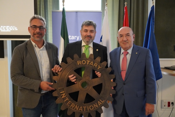 El Rotary Club Sevilla Corporate aporta las claves sobre el impacto de la Inteligencia Artificial
