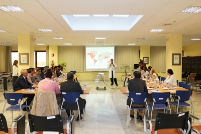 Alcaldes y concejales del Aljarafe se re&uacute;nen para conocer de primera mano el presente y las estrategias de futuro del Hospital San Juan de Dios del Aljarafe