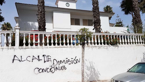 Agreden al concejal de Medio Ambiente de Espartinas en el ayuntamiento