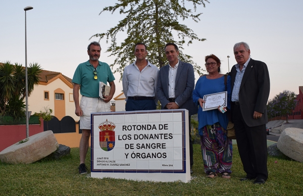 Se inaugura en Valencina de la Concepci&oacute;n la "Rotonda de los donantes de sangre y &oacute;rganos"