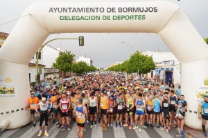 Bormujos bate r&eacute;cord de participantes en las carreras populares y escolares