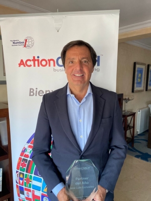 El coach sevillano Jos&eacute; Luis Gonz&aacute;lez vuelve a liderar los premios internacionales Action Coach por su gesti&oacute;n empresarial