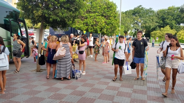 Tomares combate &ldquo;Wenceslao&rdquo; poniendo rumbo a punta umbr&iacute;a con los &ldquo;Jueves a la playa&rdquo;