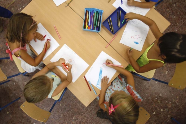 El Ayuntamiento de Mairena abre el plazo de 'becas' de material