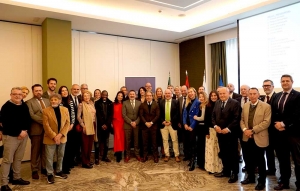 Rotary Sevilla Corporate financia tres proyectos de ayuda social y planea una gran acci&oacute;n para ni&ntilde;os de Oncolog&iacute;a del Virgen del Roc&iacute;o