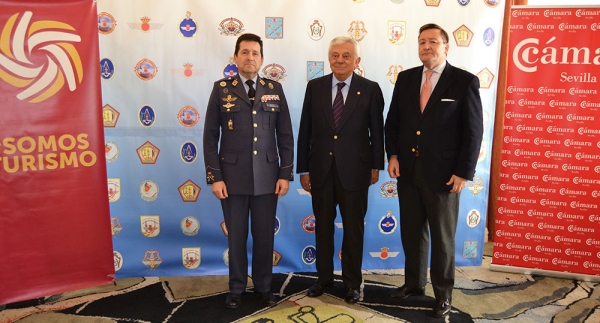 El Ejercito del Aire, EUSA y ASET firman un convenio para fomentar y divulgar el contenido hist&oacute;rico y cultural del Acuartelamiento A&eacute;reo de Tablada