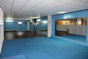 La sala multideporte del Pabell&oacute;n Cubierto de Gines duplica su superficie