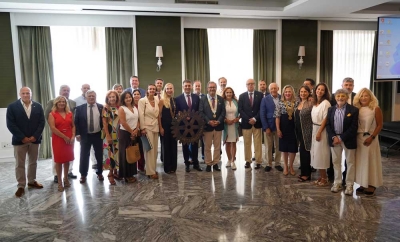 Rotary Sevilla Corporate inicia su nuevo curso con el compromiso de reforzar su acción social y combatir la soledad de los mayores