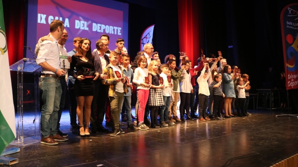 San Juan reconoci&oacute; el esfuerzo y dedicaci&oacute;n de deportistas locales en la IX Gala del Deporte