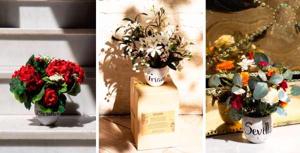 Blanco Azahar prepara centros florales como souvenir para que los turistas puedan llevar un trocito de Sevilla como recuerdo