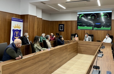 Pilas, la primera localidad en implantar medidores de calidad del aire en centros educativos y dependencias municipales