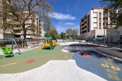 El Ayuntamiento de Mairena adjudica por 600.000 euros las mejoras en las 64 zonas infantiles