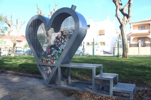 Gines recoge 3,5 toneladas de tapones para luchar contra el c&aacute;ncer