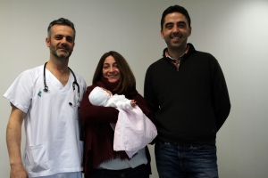 Dada de alta la beb&eacute; que pes&oacute; al nacer 690 gramos  en el Hospital Nisa Sevilla Aljarafe
