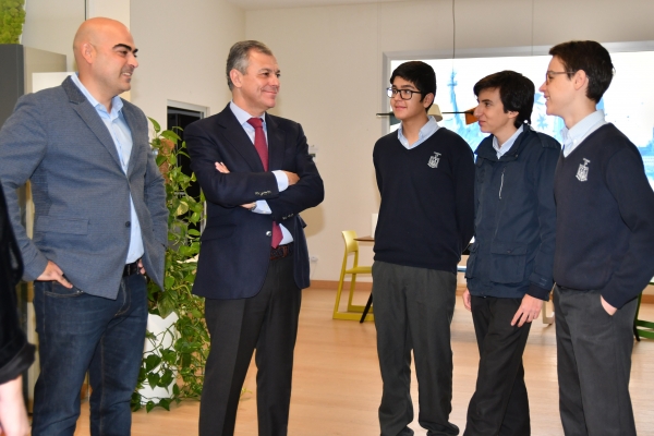 Media Interactiva entrega la ayuda que permitir&aacute; al Colegio Buen Pastor representar a Espa&ntilde;a en las Olimpiadas de Ciencia de Doha