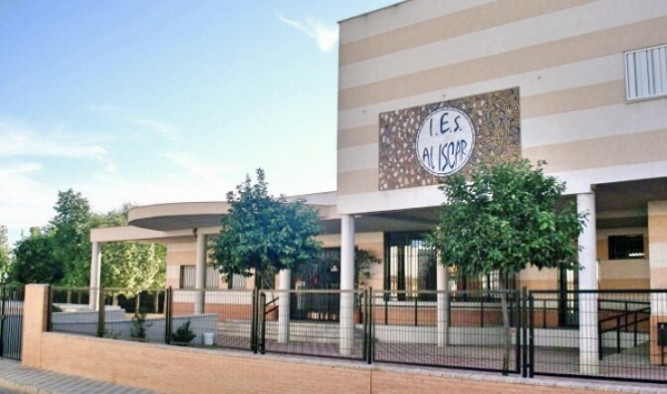 Villanueva del Ariscal pone en marcha un plan contra el abandono escolar temprano