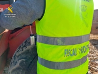 La Guardia Civil detecta el uso fraudulento de gasóleo bonificado en maquinaria de obra en Castilleja del Campo