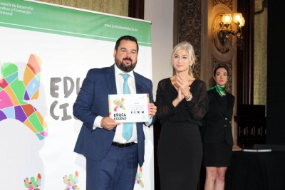 Gines, distinguido en materia educativa a nivel andaluz con  el X Premio Educaciudad
