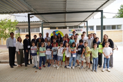 Los participantes en la competici&oacute;n de rob&oacute;tica WRO Sevilla demuestran su destreza y competitividad