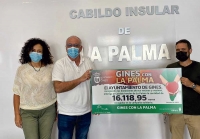 Gines entrega a La Palma más de 16.000 euros donados por sus  vecinos y vecinas para ayudar a  los damnificados por el volcán
