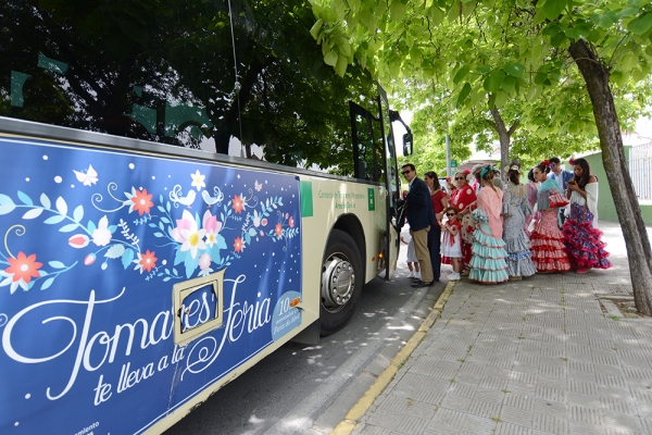 15.300 tomare&ntilde;os eligen el autob&uacute;s a la feria como medio de transporte, un 15% m&aacute;s que el a&ntilde;o pasado