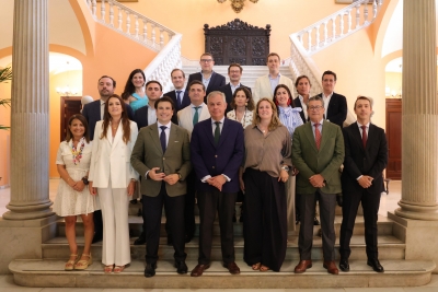 ASET presenta al alcalde su nueva junta directiva tras la reelección de Jorge Robles del Salto como presidente