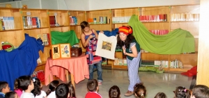 Los cuentacuentos y el teatro infantil regresan a la Biblioteca Municipal de Tomares
